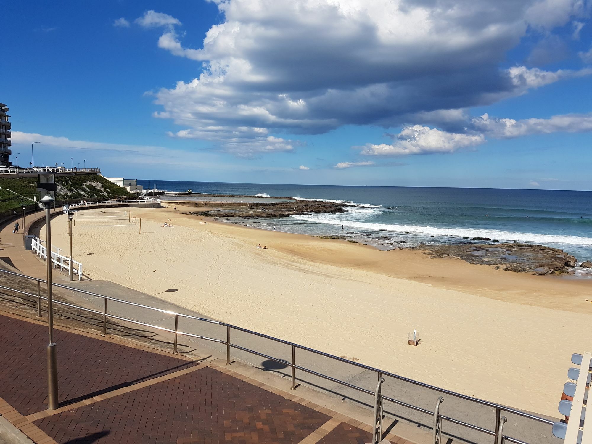 Newcastle Short Stay Accommodation - Sandbar Newcastle Beach Eksteriør billede